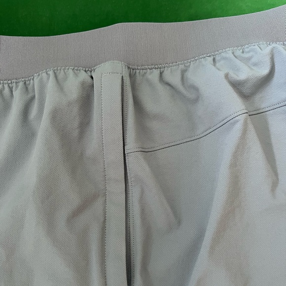 lululemon License To Train short - Picture 10 of 14